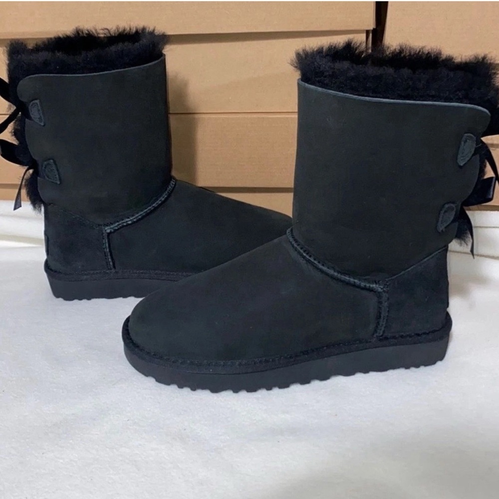 UGG BAILEY BOW ll